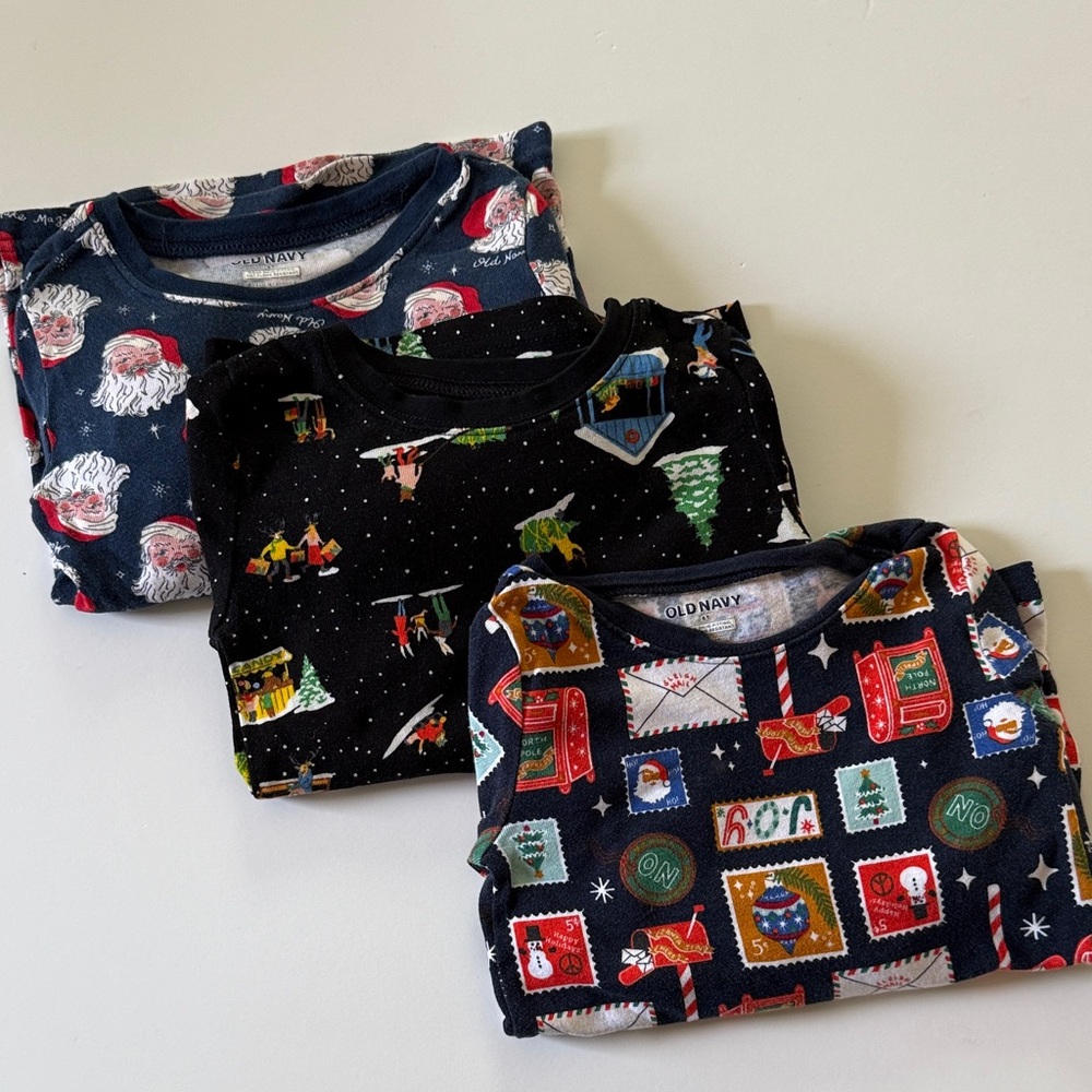 Old Navy 6T Christmas Pajama Bundle